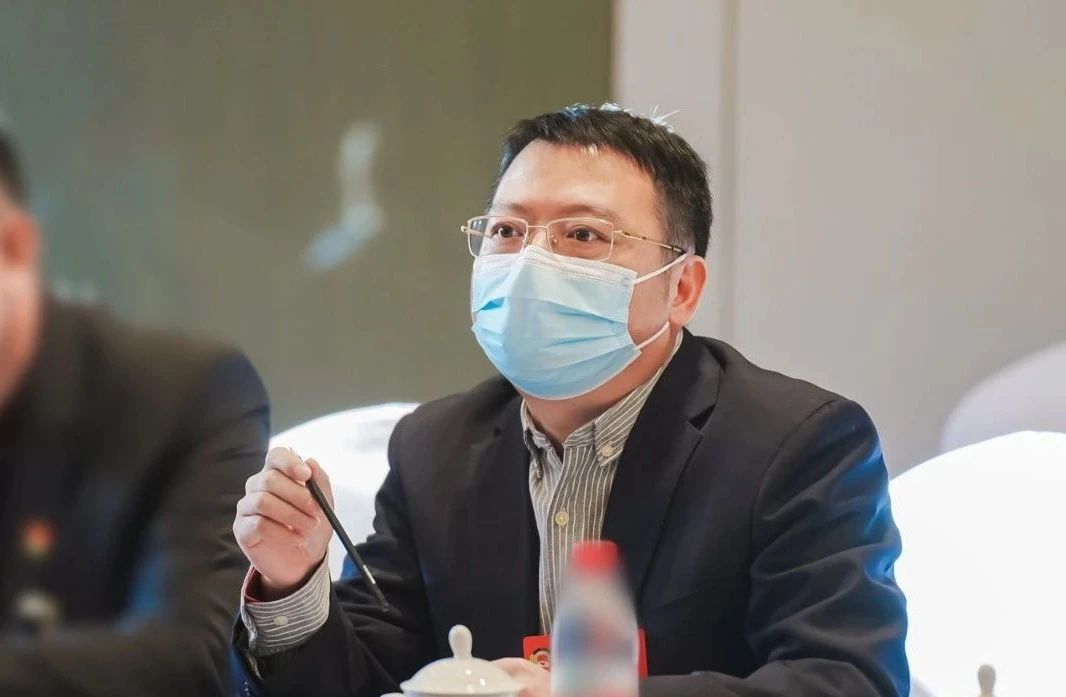 老哥俱乐部-老哥必备的交流社区