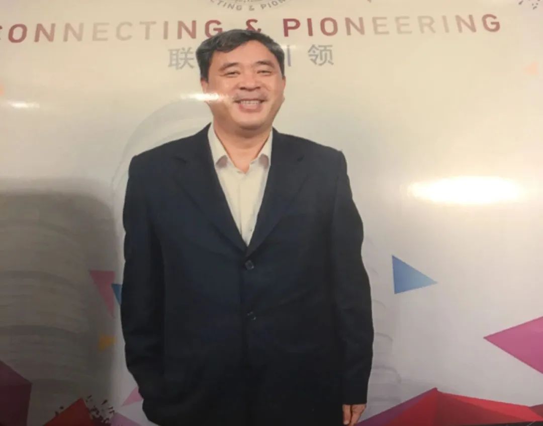 老哥俱乐部-老哥必备的交流社区