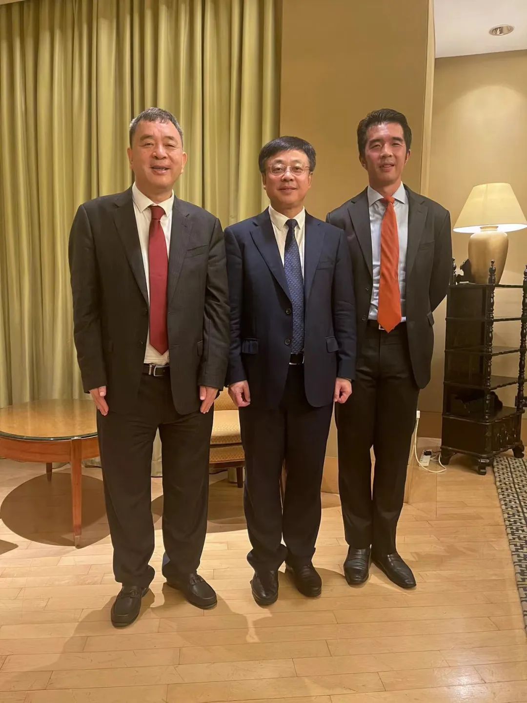 老哥俱乐部-老哥必备的交流社区