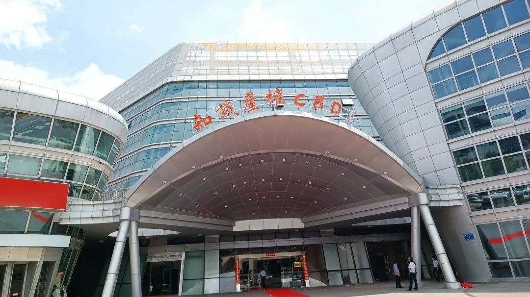 老哥俱乐部-老哥必备的交流社区