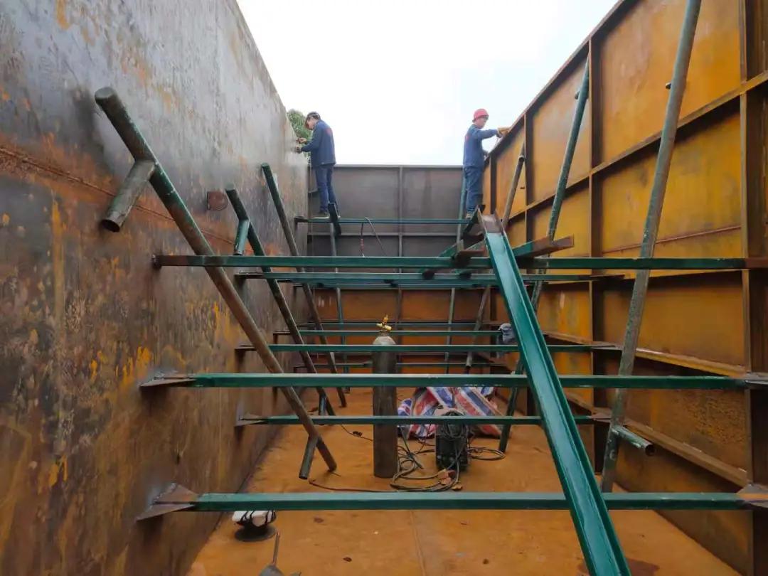 老哥俱乐部-老哥必备的交流社区