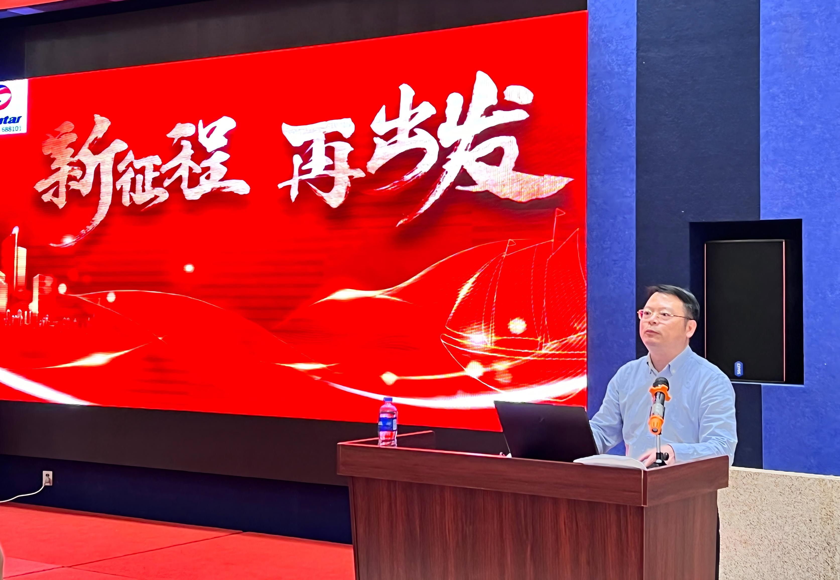 老哥俱乐部-老哥必备的交流社区